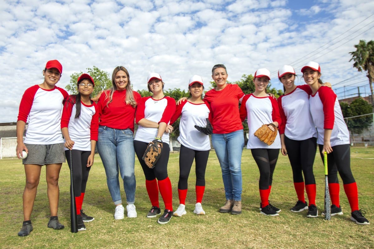 Group in red and white uniforms
